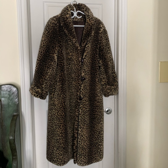 Vintage Coat - Picture 2 of 3
